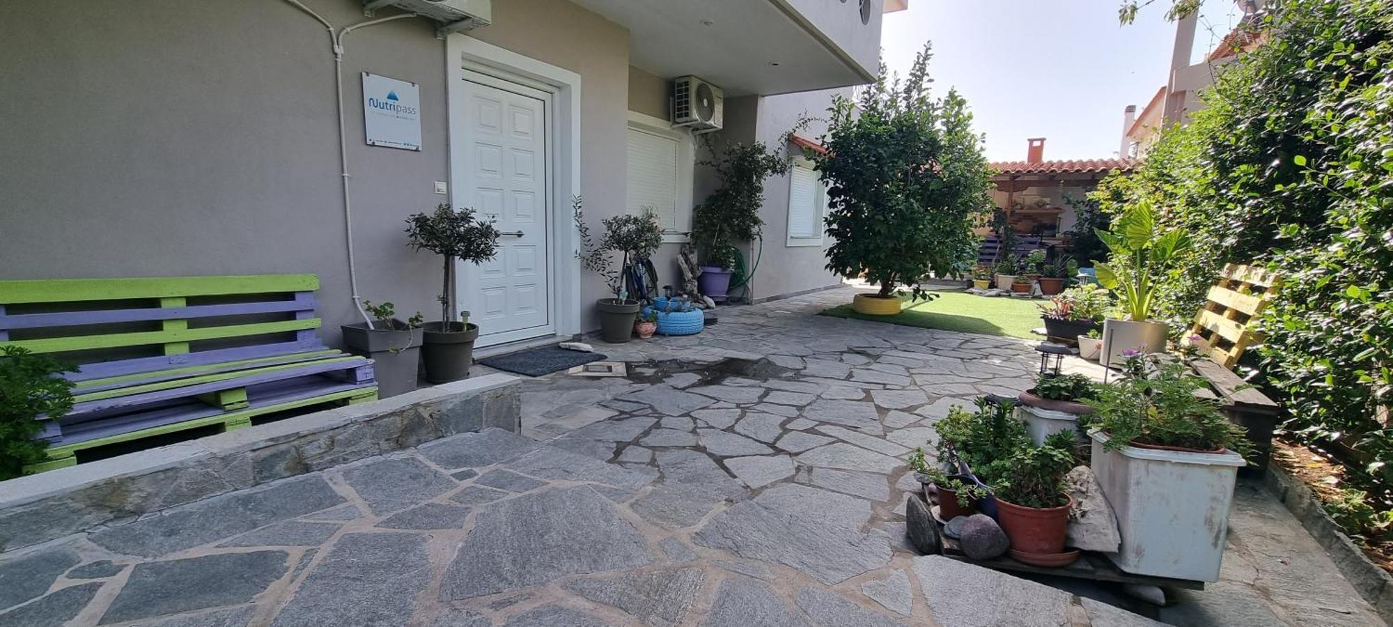 Apartment μεγάλος χώρος με γυμναστήριο-χαμάμ-κρεβάτι-γραφείο